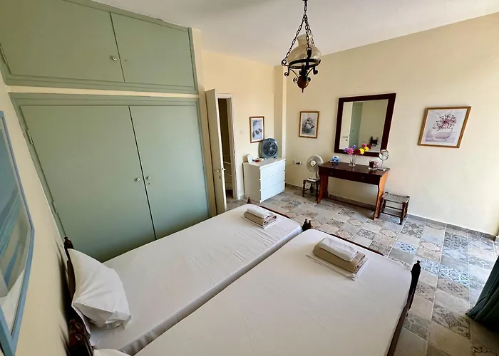 בית נופש Garden House גראקיני