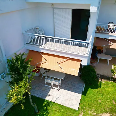 Semesterbostad Garden House